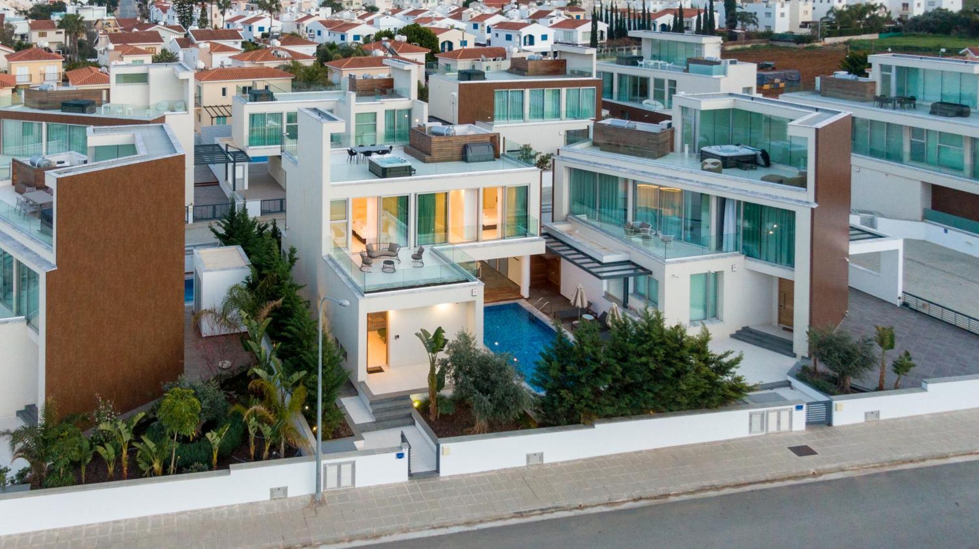 Seaview Luxury Villa Jacuzzi & Pool! 2 Min Beach Protaras Buitenkant foto