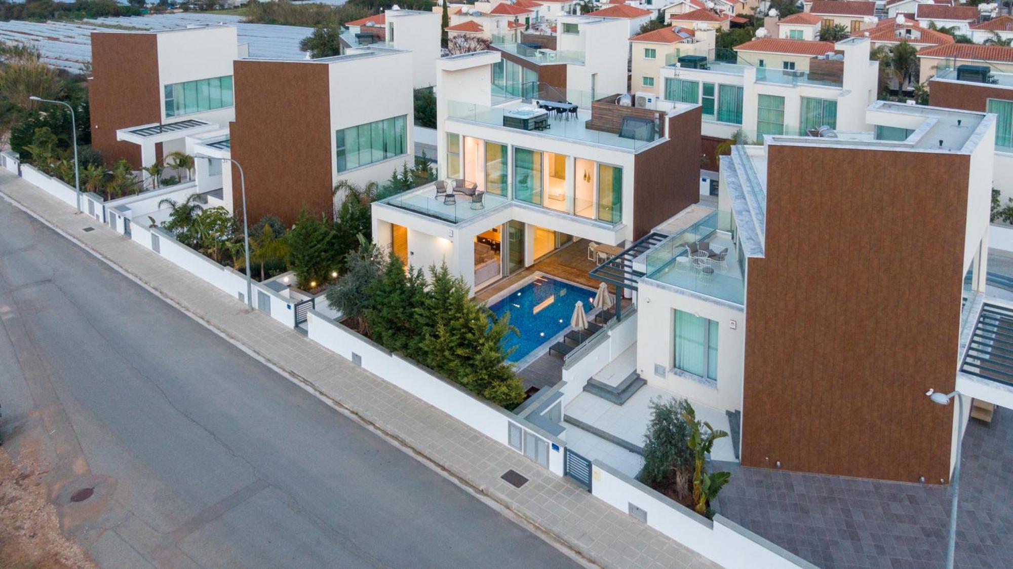 Seaview Luxury Villa Jacuzzi & Pool! 2 Min Beach Protaras Buitenkant foto