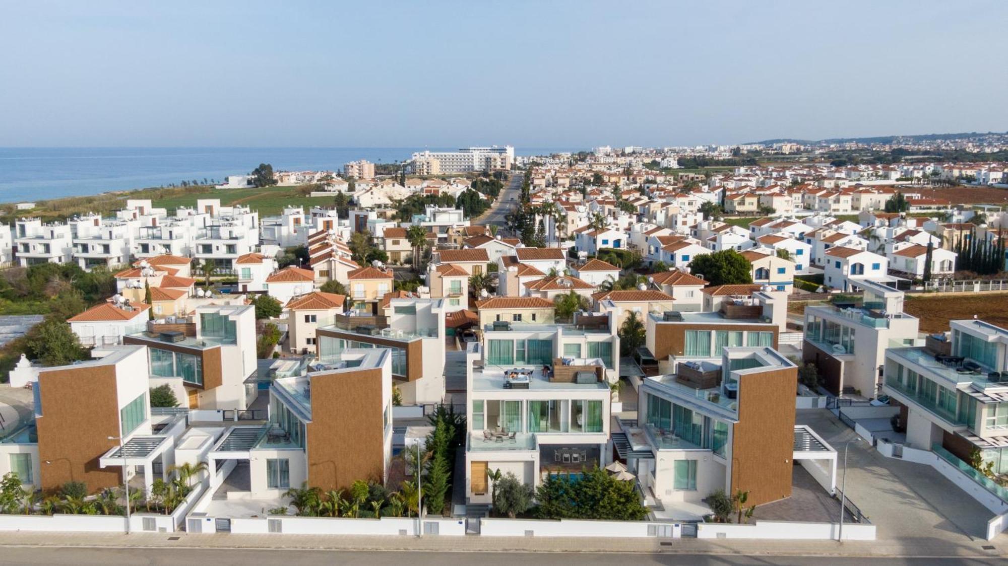 Seaview Luxury Villa Jacuzzi & Pool! 2 Min Beach Protaras Buitenkant foto