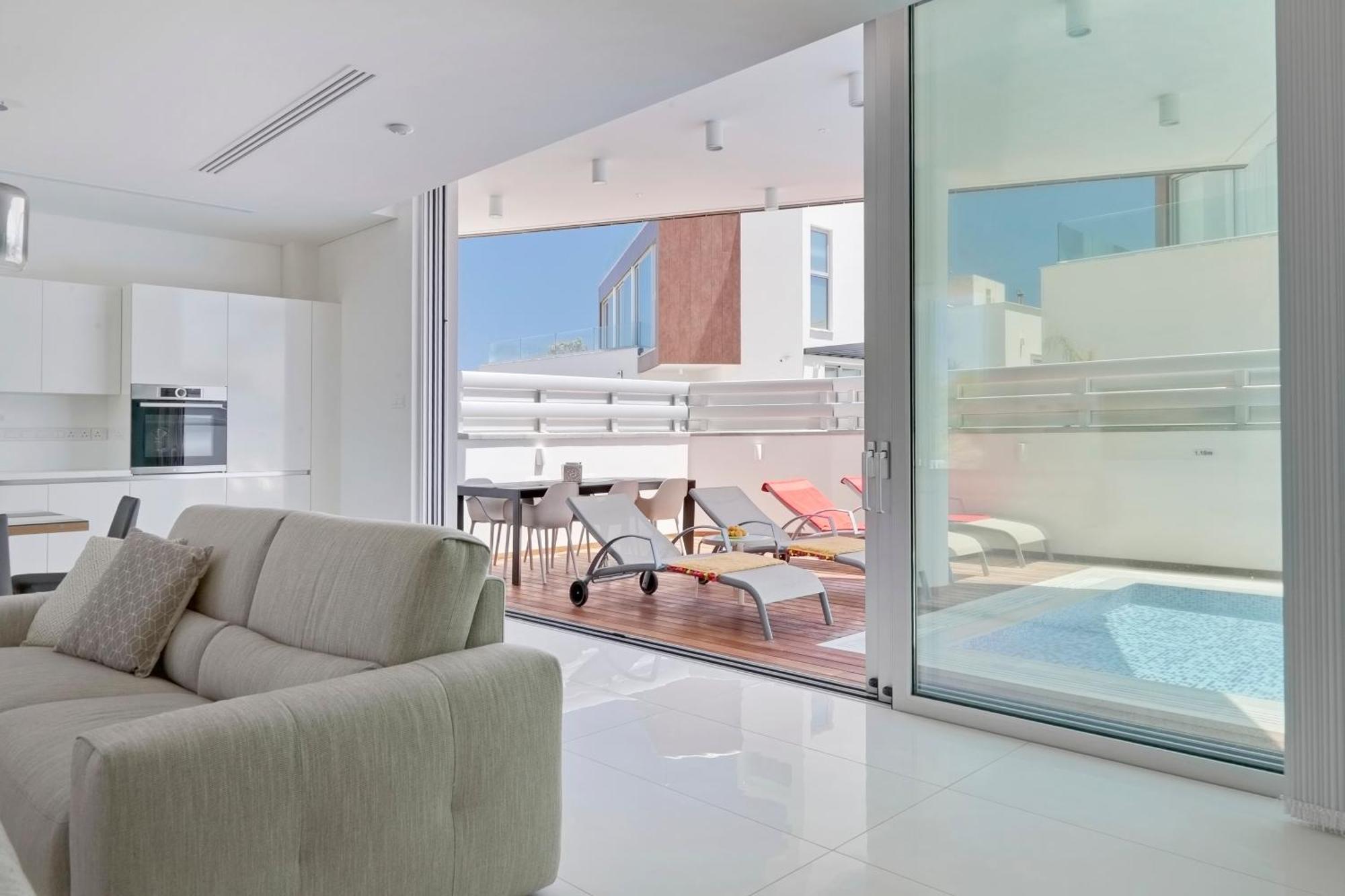 Seaview Luxury Villa Jacuzzi & Pool! 2 Min Beach Protaras Buitenkant foto